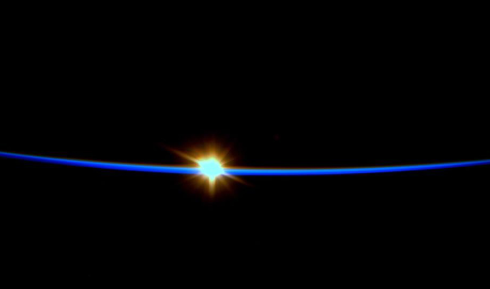 alba vista dallo spazio